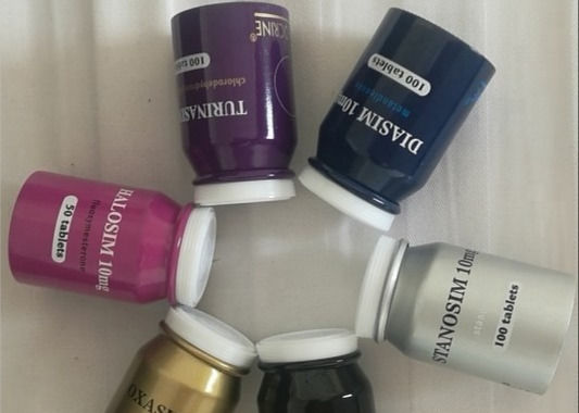 l'emballage pharmaceutique de 30mm met le pot en bouteille de supplément de la nutrition 10ml