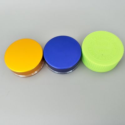 Chapeaux 38mm en plastique sans danger pour les enfants en plastique des couvercles à visser ISO9001 de bouteille de PE