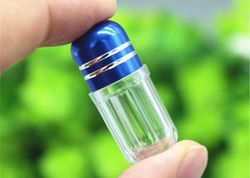 bouteille en plastique de 3g Mini Plastic Capsule Bottles ISO9001 avec le chapeau en métal